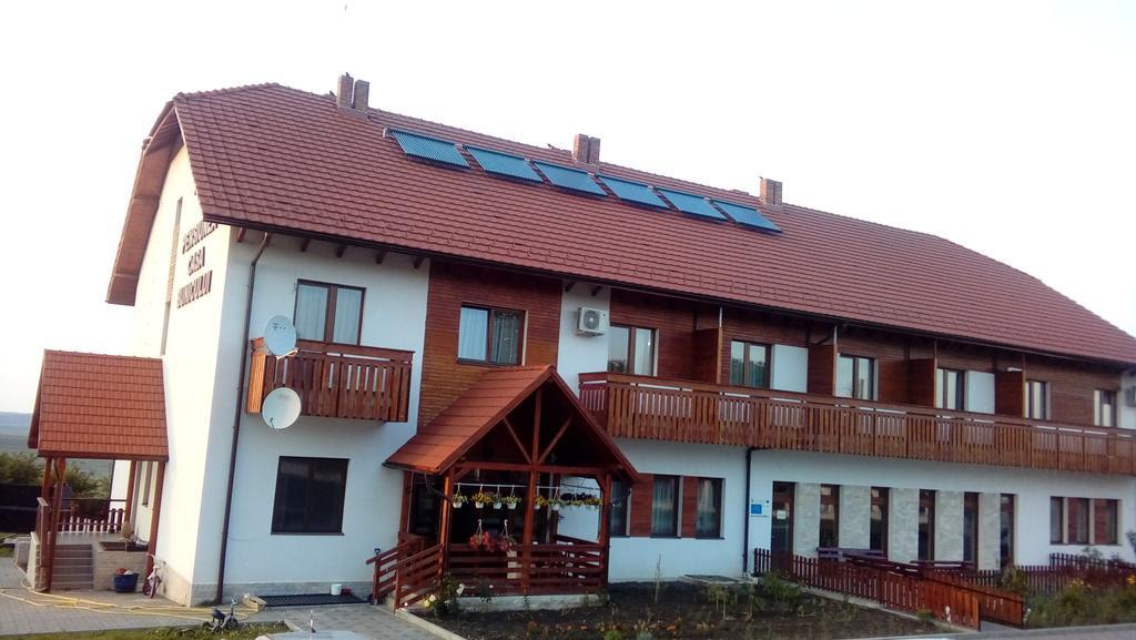 Pensiunea Casa Bunicului Mociu Exterior foto